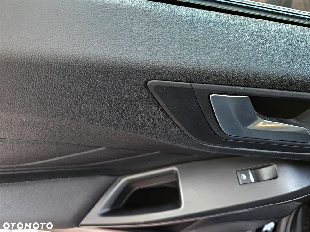 Ford Focus 1.5 EcoBlue Start-Stopp-System COOL&CONNECT - 14