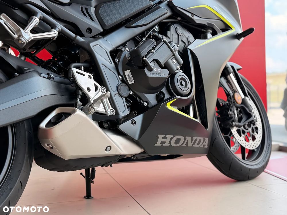 Honda CBR - 4