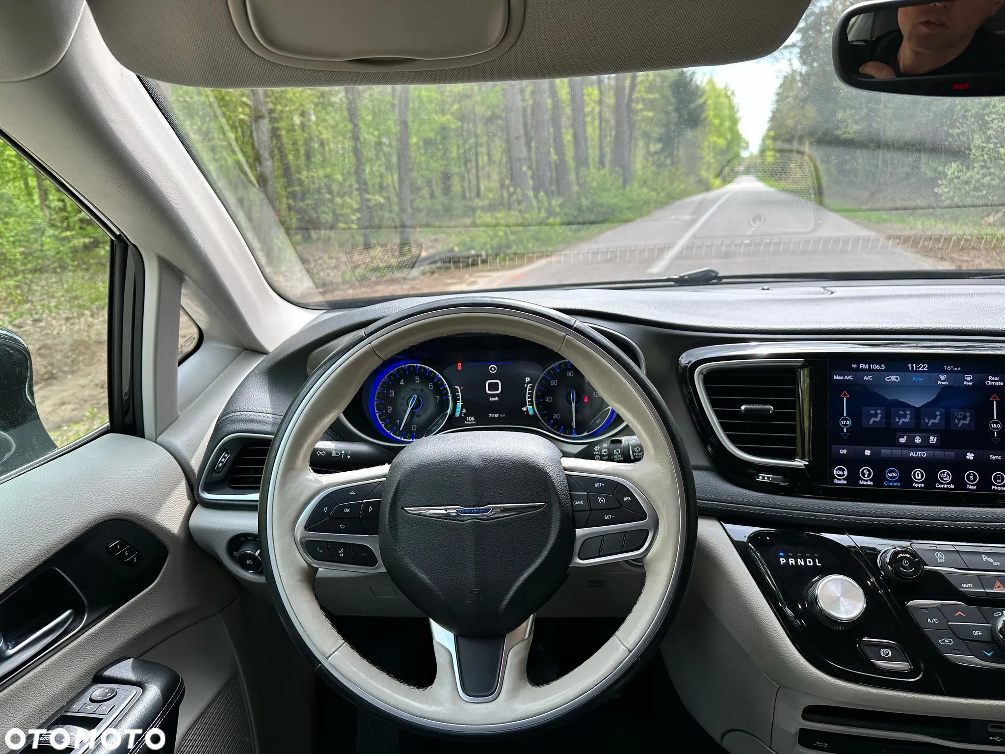 Chrysler Pacifica - 19