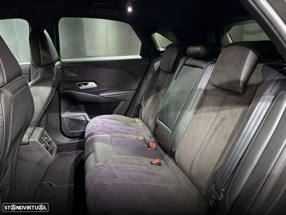 DS DS7 Crossback 1.5 BlueHDi Performance Line EAT8 - 29