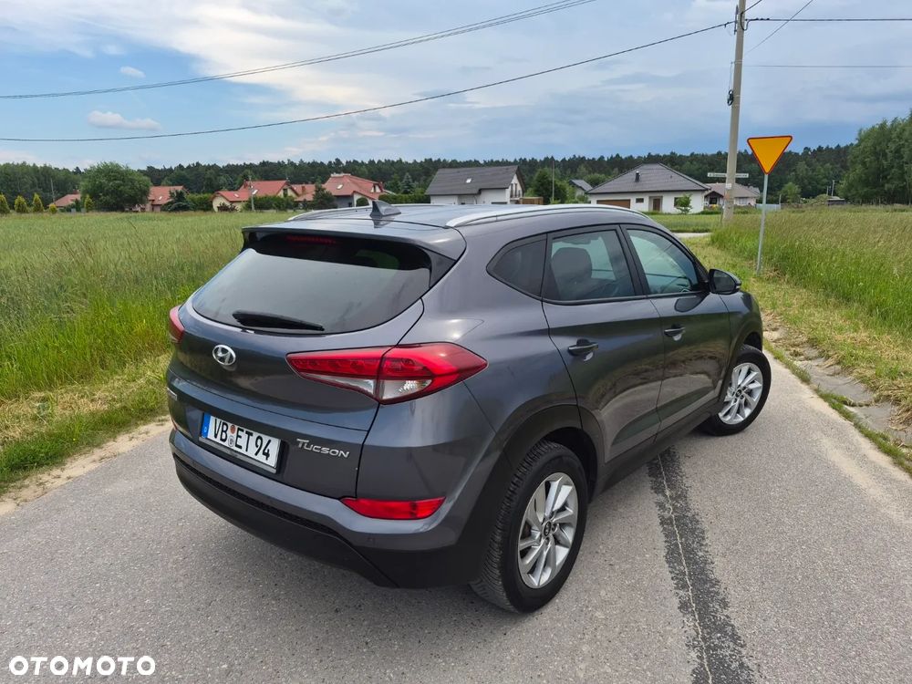 Hyundai Tucson blue 1.6 GDi 2WD Navi - 12