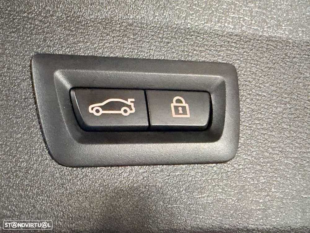 BMW X1 sDrive18i xLine - 24