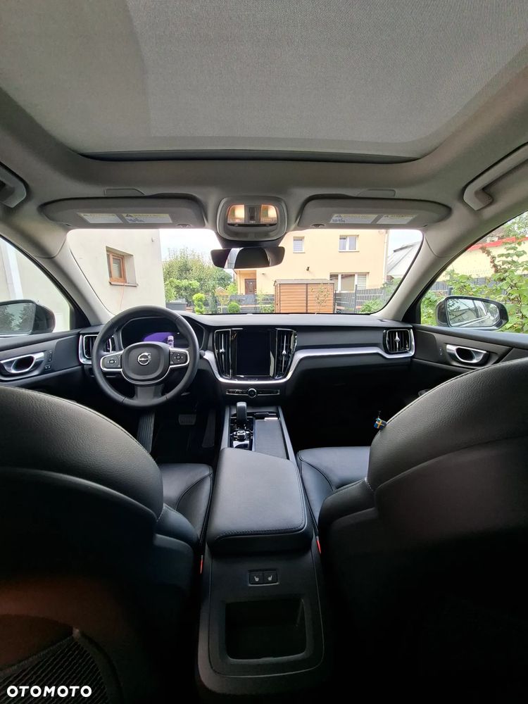 Volvo S60 B5 B AWD Plus Dark - 26