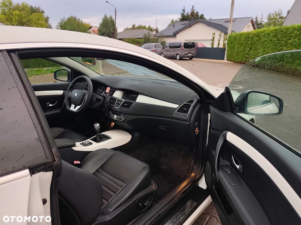 Renault Laguna dCi 180 FAP Monaco GP - 13