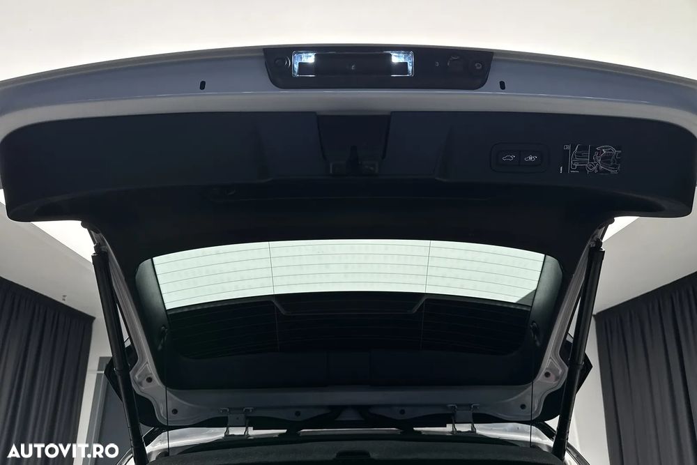 Volvo XC 40 - 28