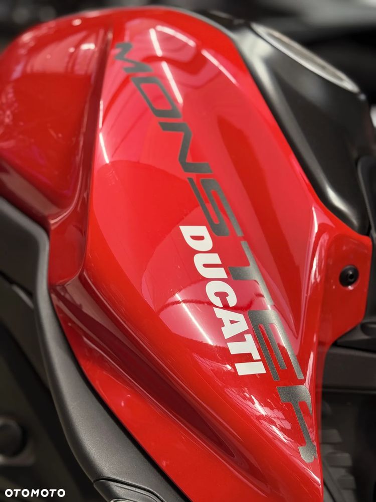 Ducati Monster - 10
