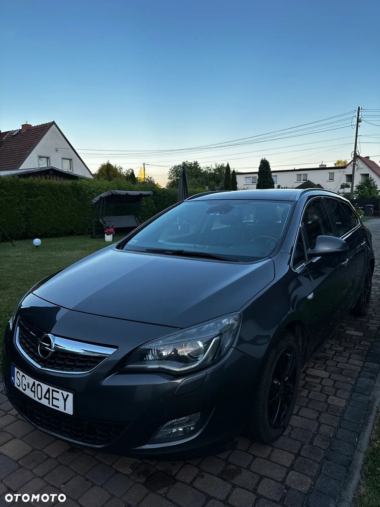 Opel Astra 1.6 T Cosmo - 5