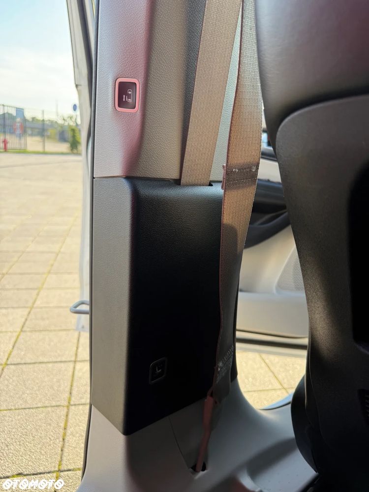 Chrysler Pacifica - 13