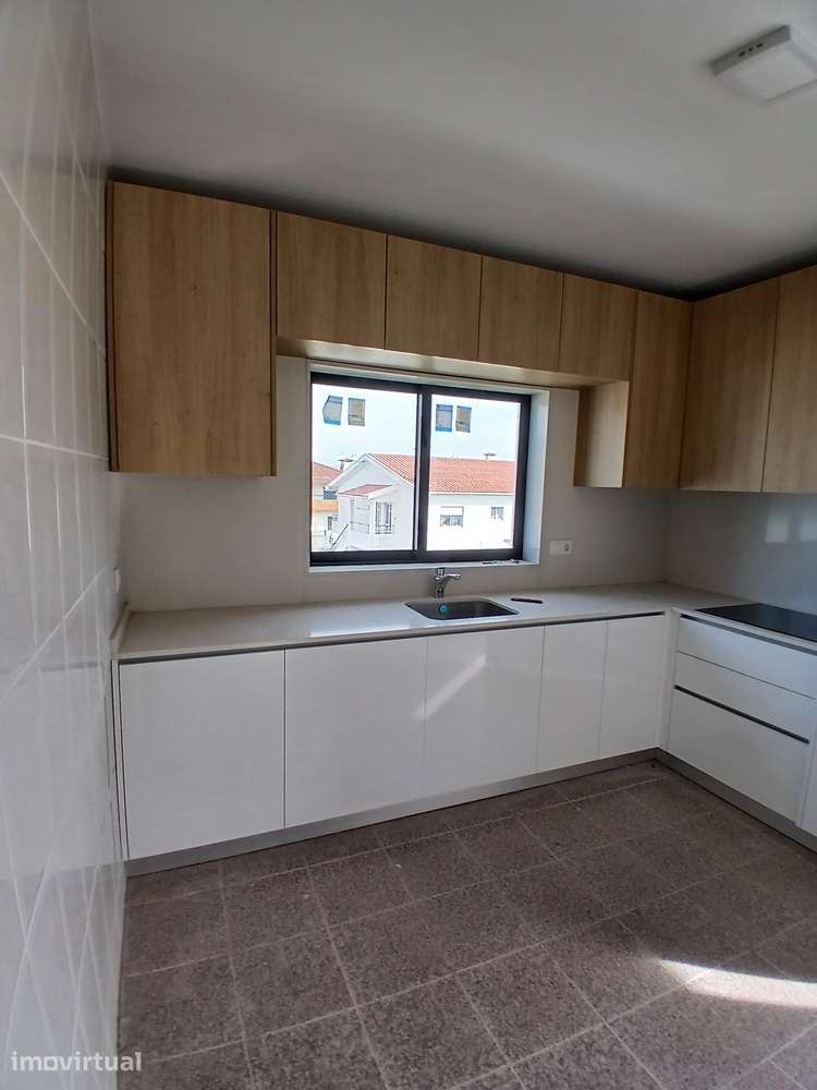 Andar Moradia T3 em Brito com jardim e garagem - Grande imagem: 4/25