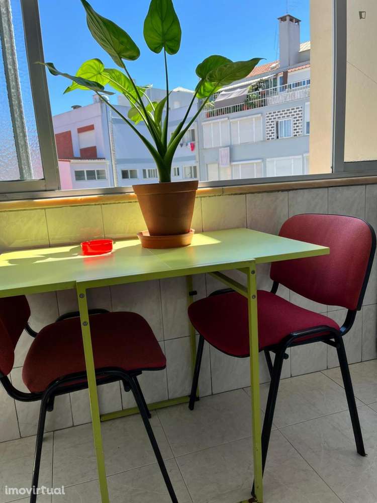 Quarto - localizado em Alcântara Lisbon - Grande imagem: 3/7