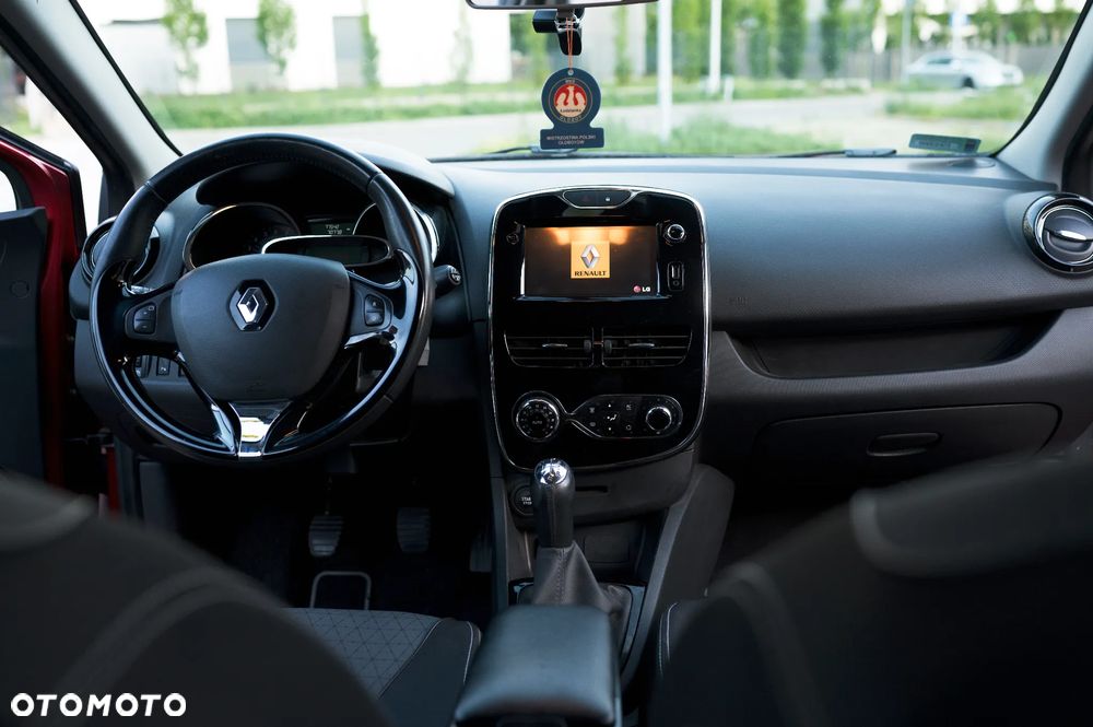 Renault Clio 1.2 16V Life - 11