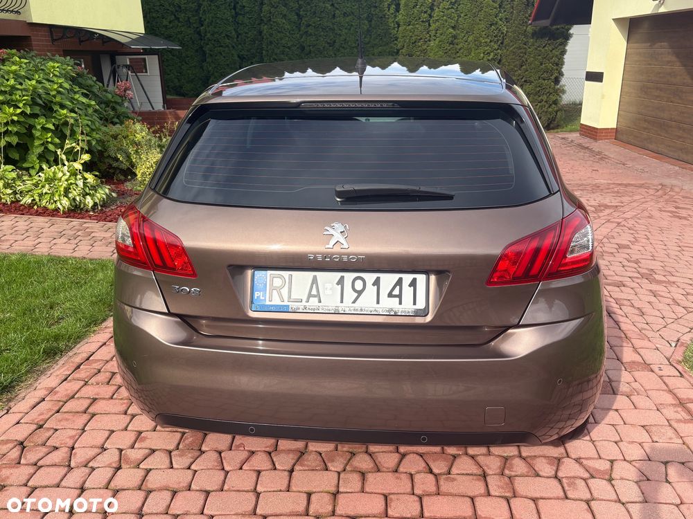 Peugeot 308 1.2 PureTech Allure S&S - 6