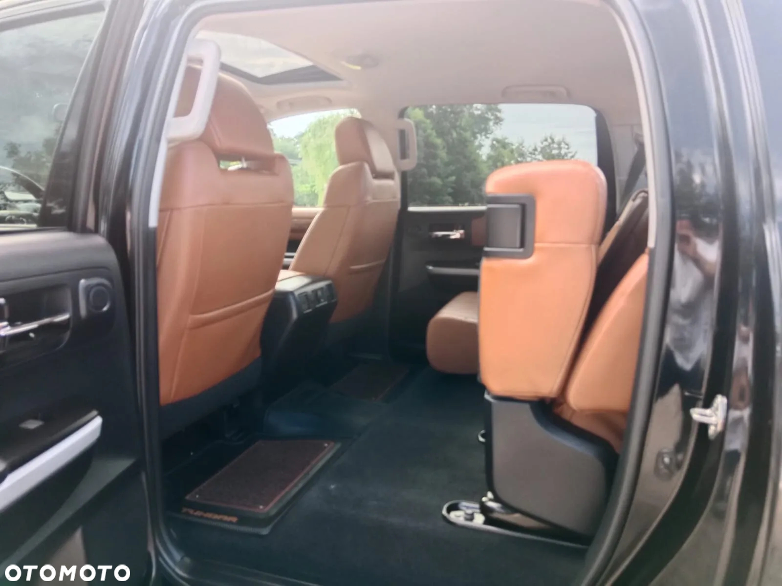 Toyota Tundra - 18