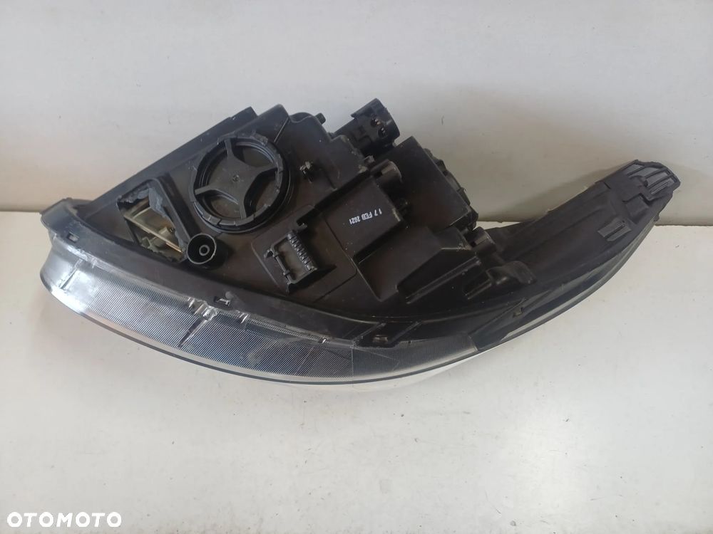 lampa prawy przod kia picanto III 3 17- europa - 12