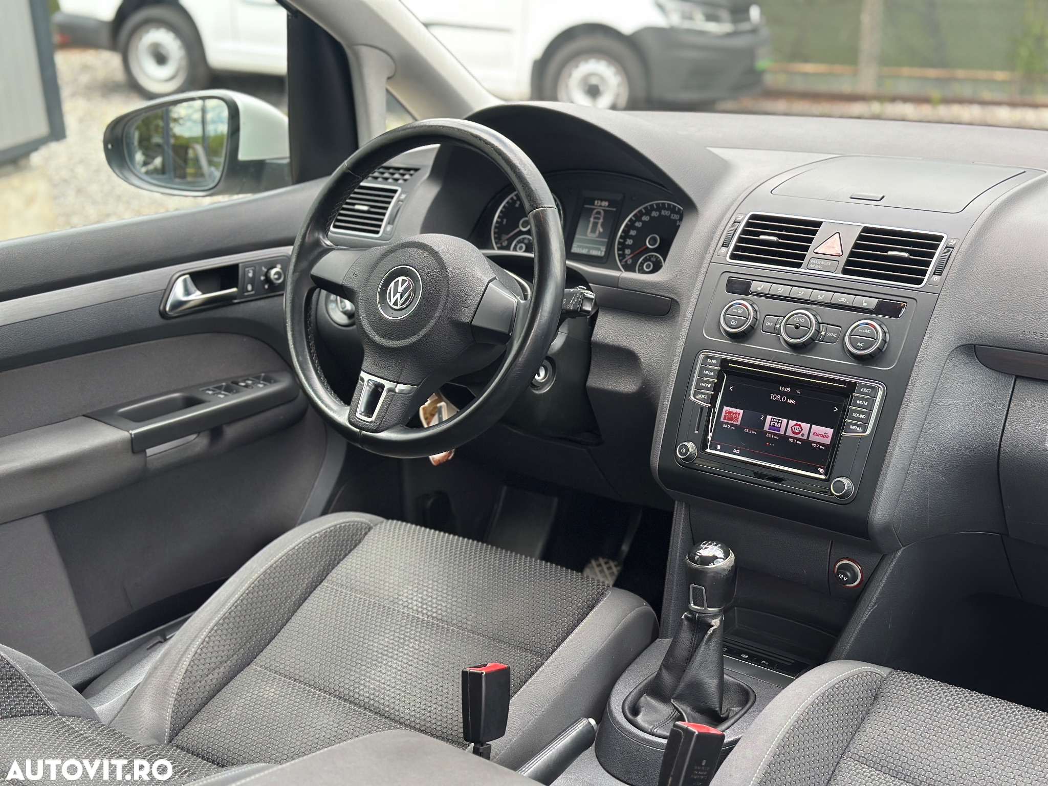 Volkswagen Touran 2.0 TDI BlueMotion Technology Comfortline - 7
