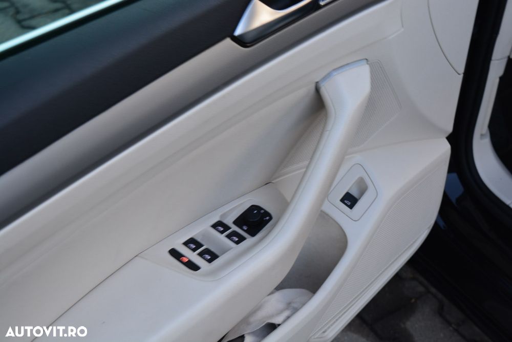 Volkswagen Passat - 22