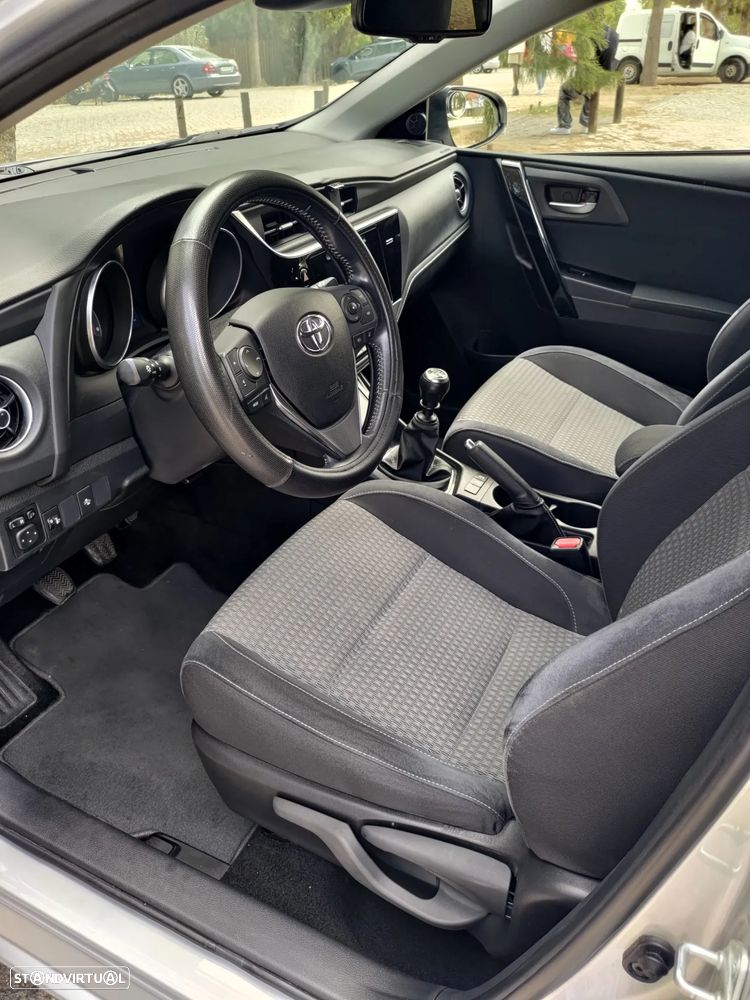 Toyota Auris 1.2T Comfort+Pack Techno+P.Sport - 8