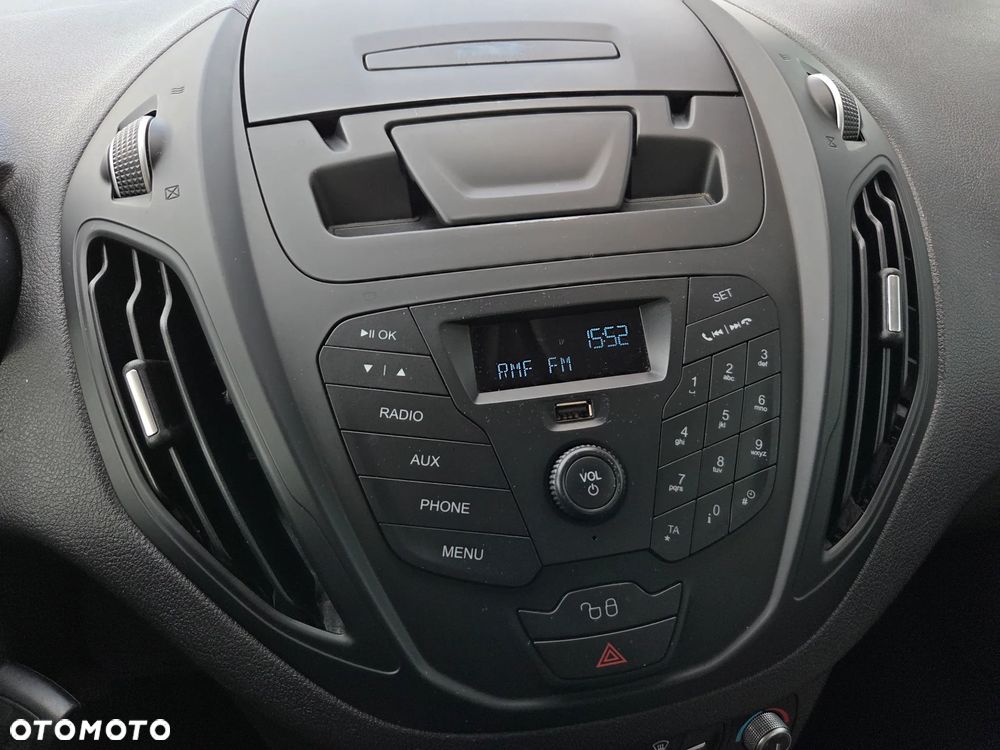 Ford Tourneo Courier 1.5 TDCi Ambiente - 27