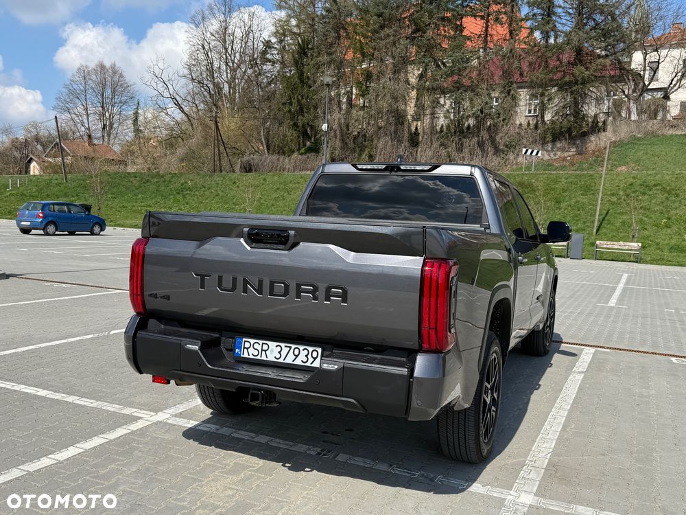 Toyota Tundra - 6