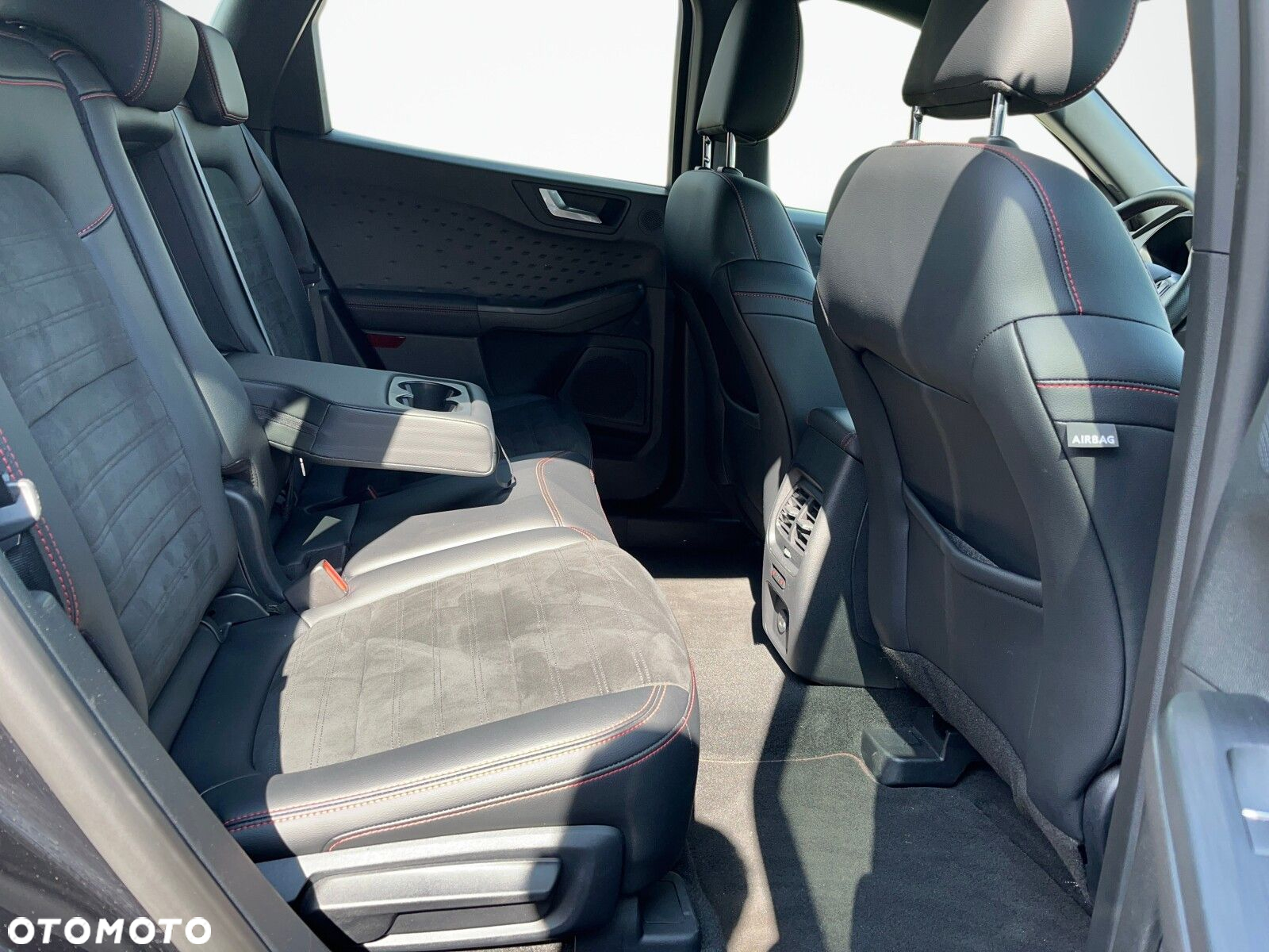 Ford Kuga - 21