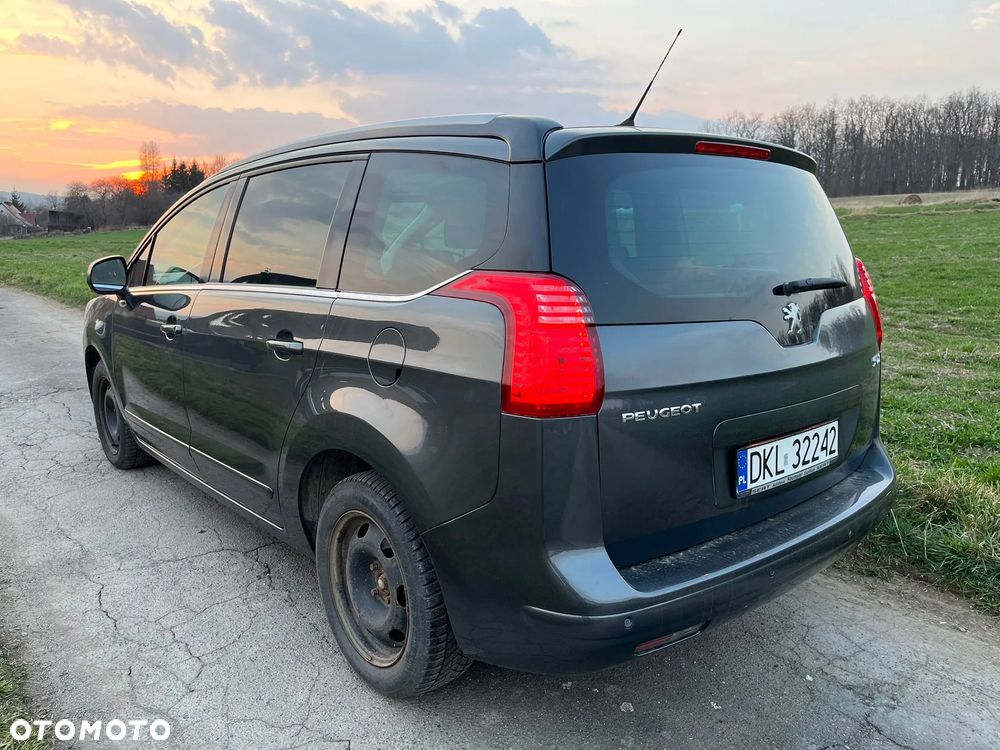 Peugeot 5008 2.0 HDi Family 7os - 2