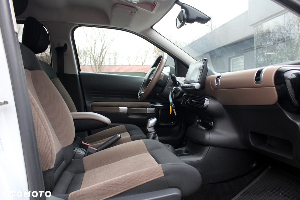 Citroën C4 Cactus 1.2 PureTech Live S&S - 9