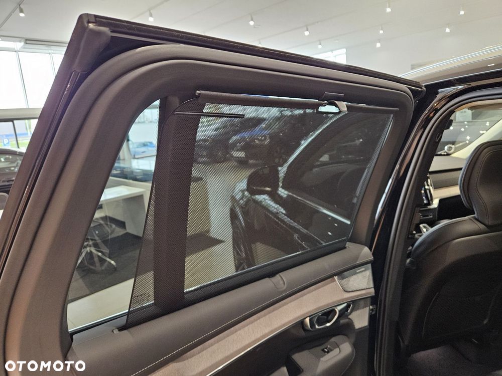 Volvo XC 90 - 35