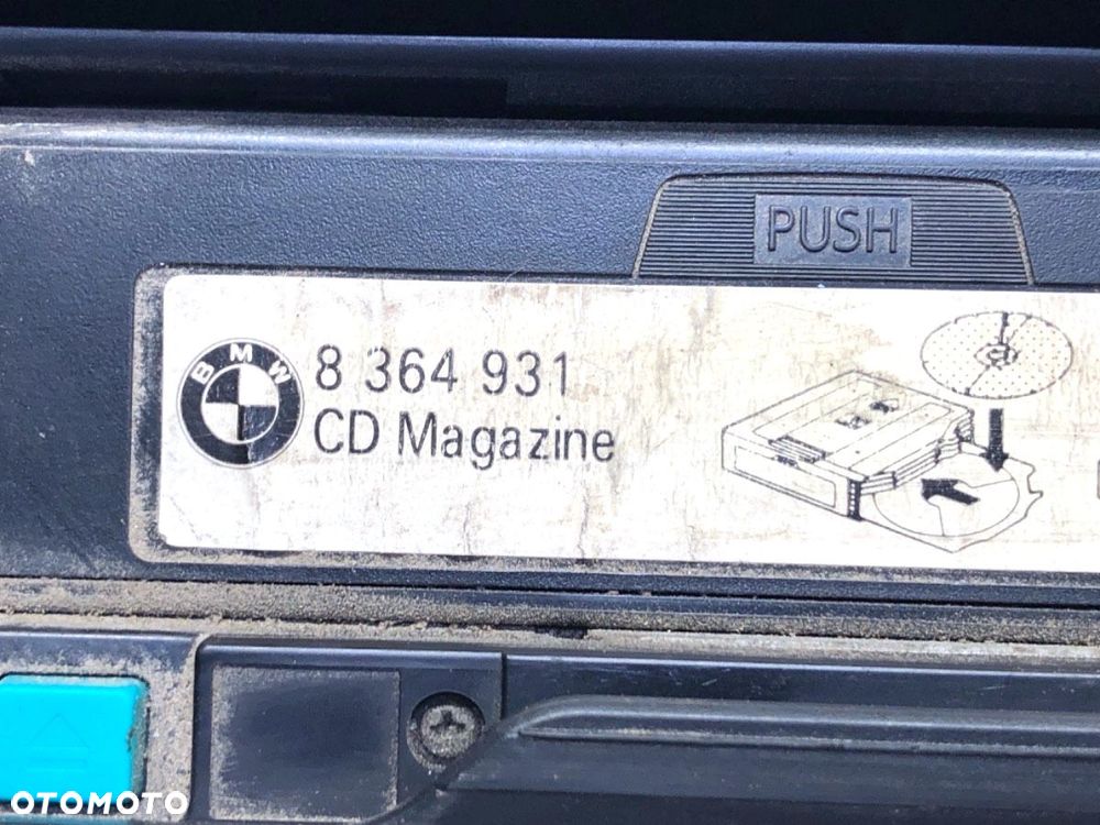 ZMIENIARKA CD  BMW 5 (E39) 1995 - 2003 530 d 142 kW [193 KM] olej napędowy 1998 - 2003 8364931 - 6