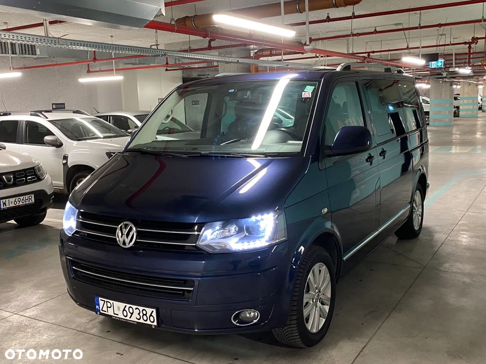 Volkswagen Multivan - 10