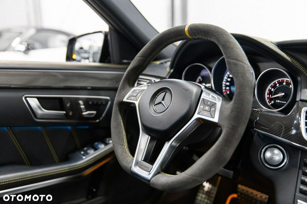 Mercedes-Benz Klasa E 63 AMG S 4Matic AMG Speedshift MCT - 39