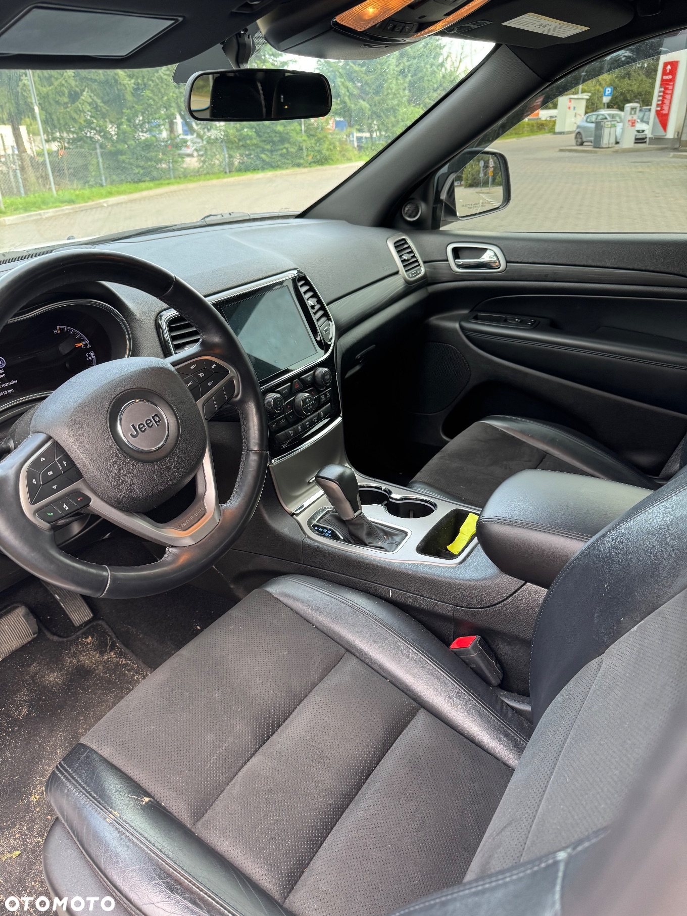 Jeep Grand Cherokee - 13