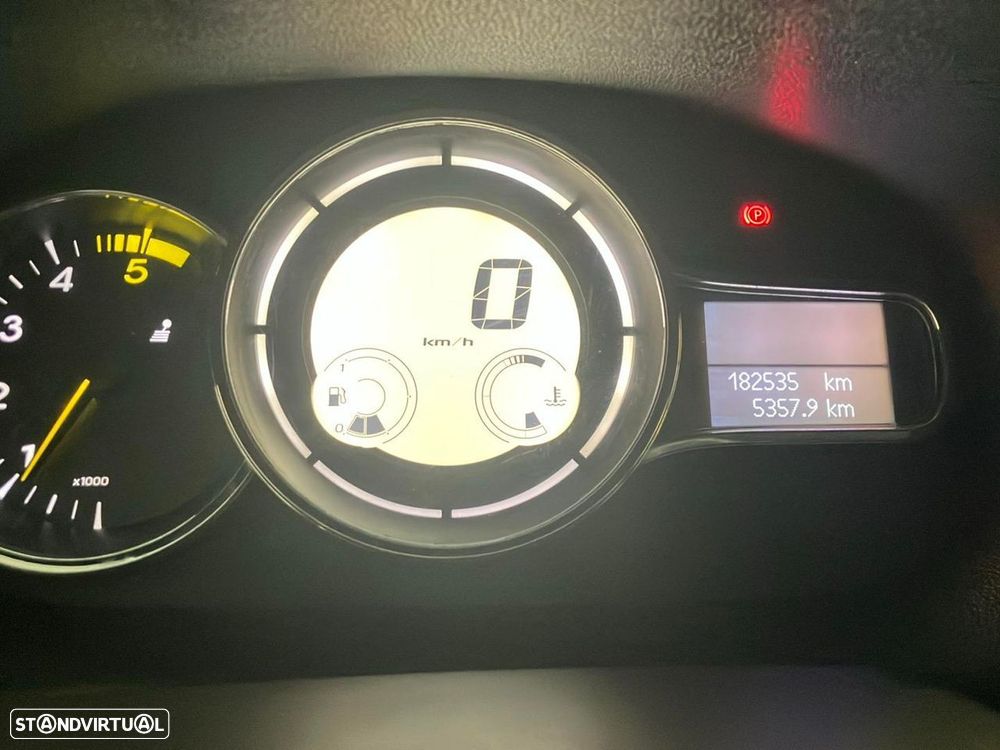 Renault Mégane Sport Tourer - 13
