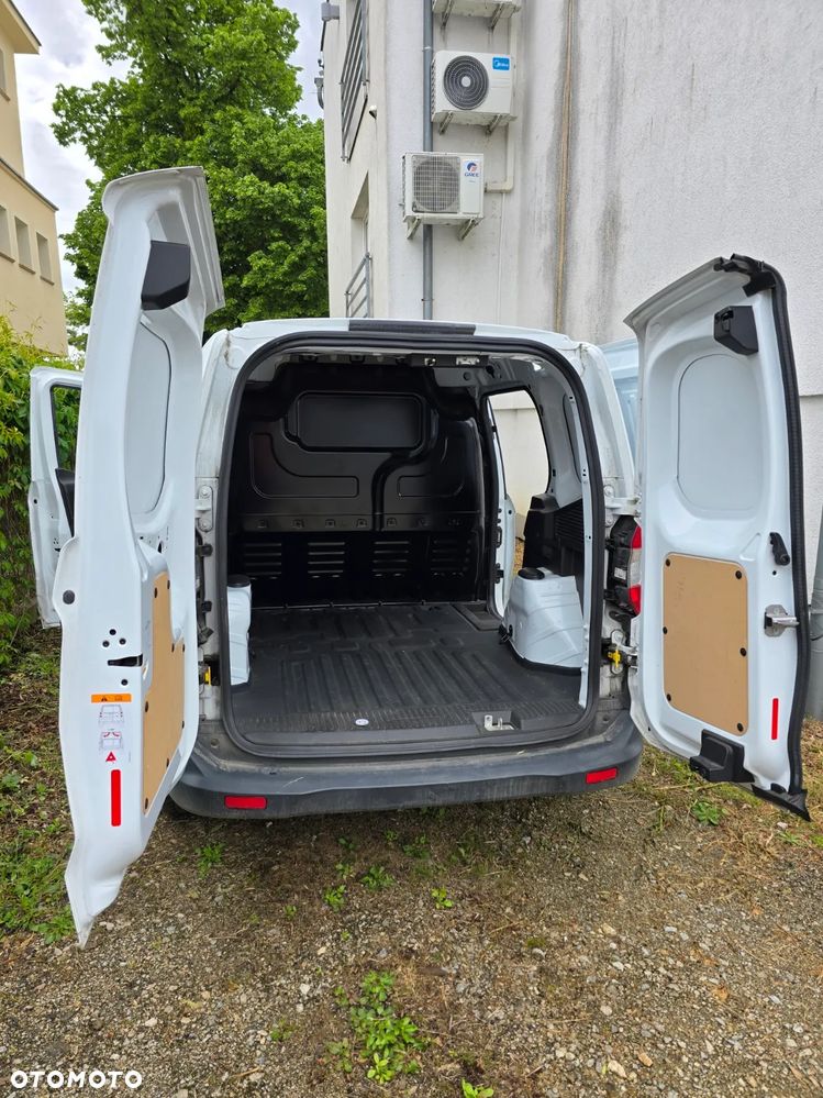Ford Transit Courier - 5