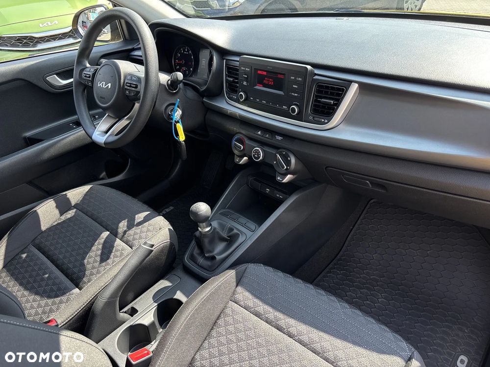 Kia Rio 1.2 M - 11