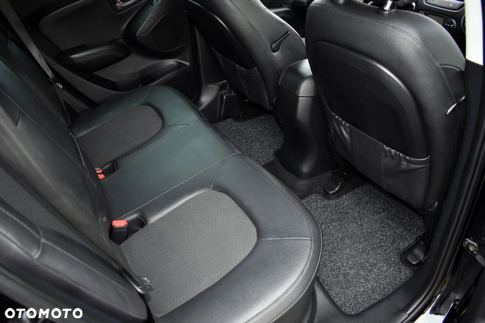 Hyundai ix35 1.7 CRDi 2WD blue Style - 39