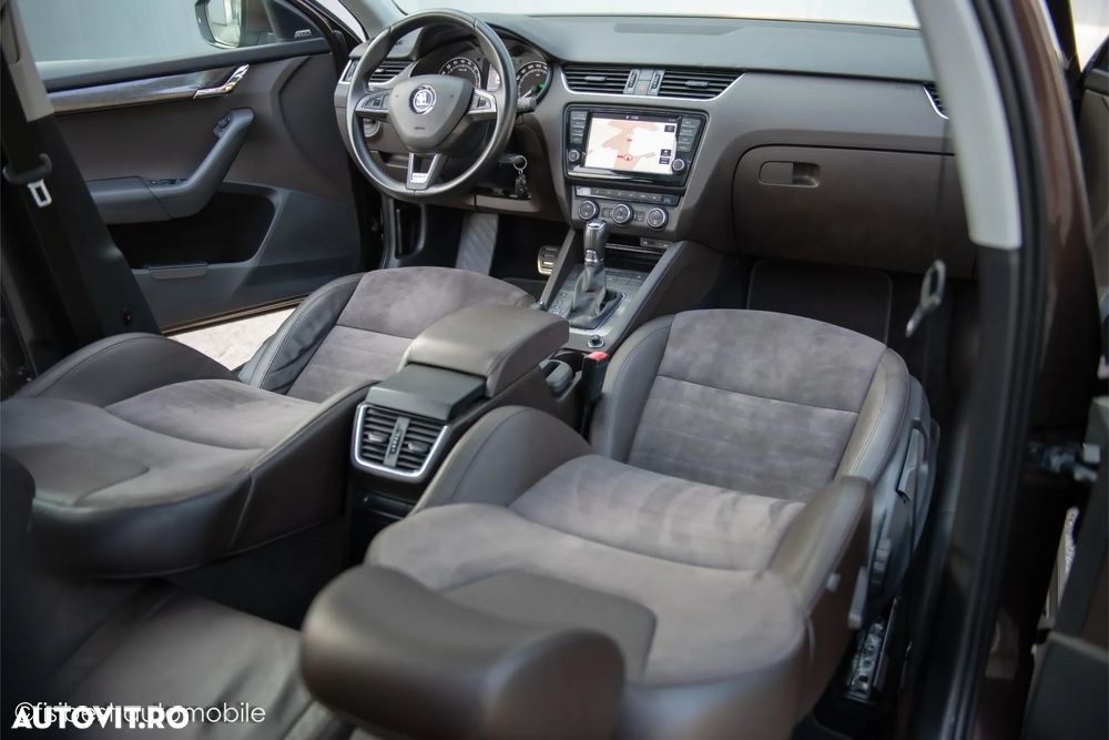 Skoda Octavia 2.0 TDI (Green tec) 4x4 DSG Scout - 16