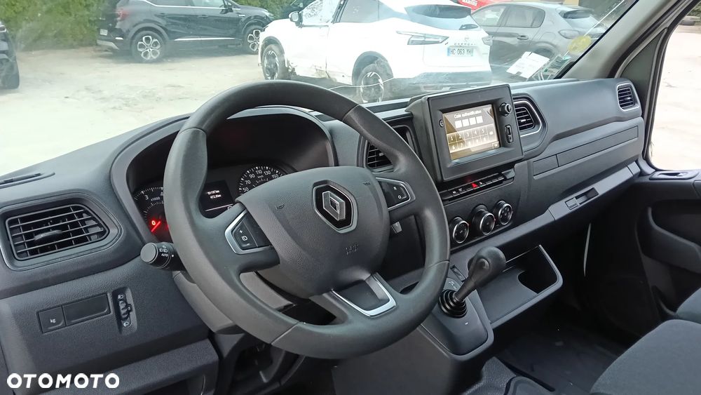 Renault Master - 24