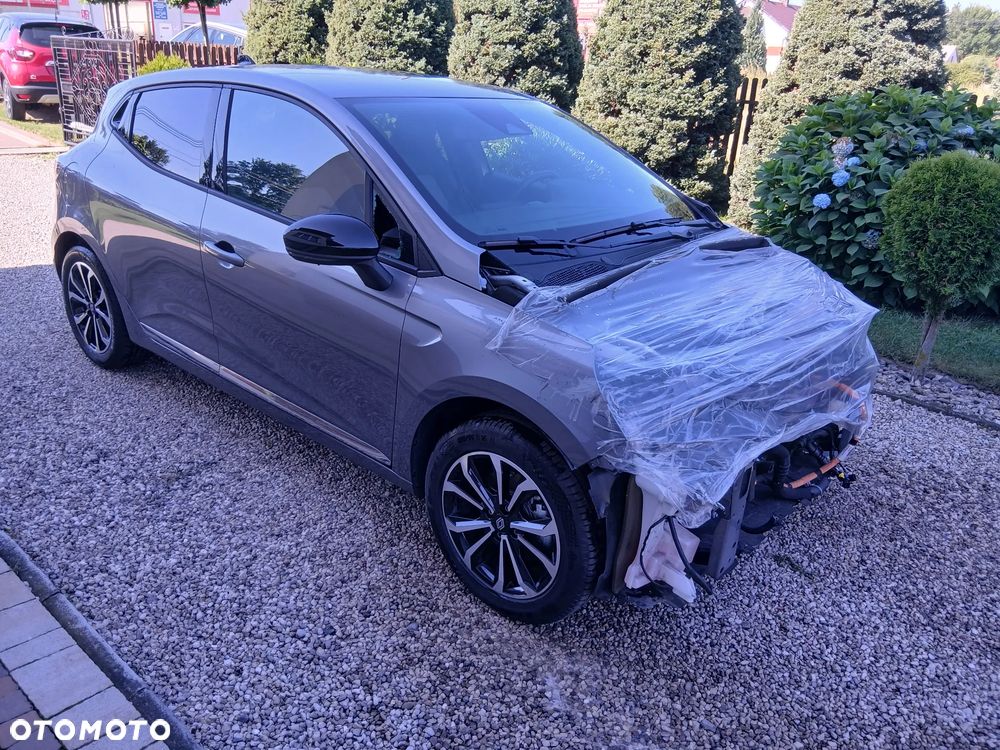 Renault Clio - 5