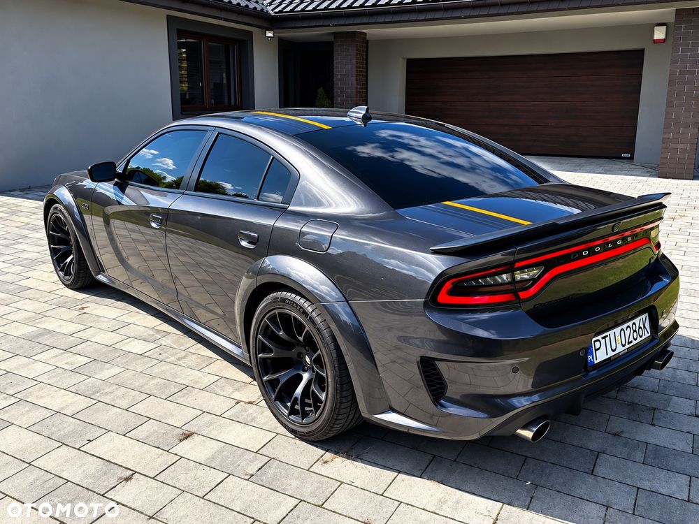 Dodge Charger 6.4 Scat Pack Widebody - 8