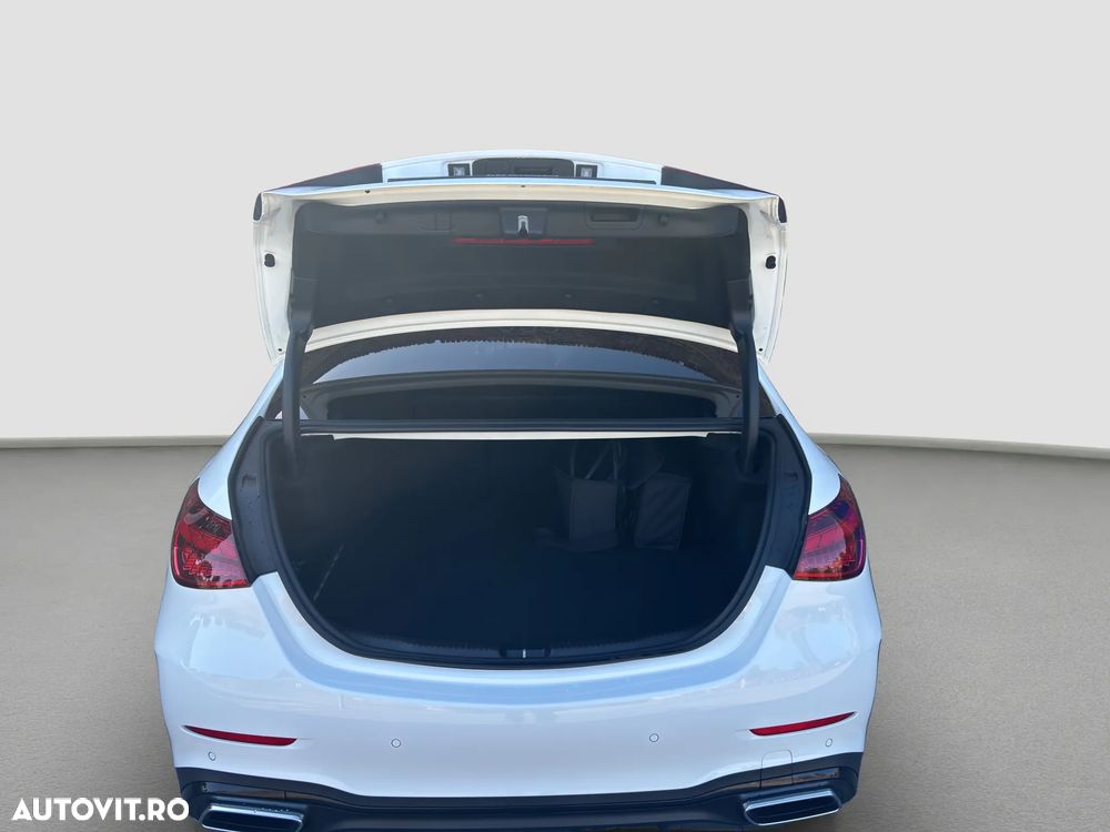 Mercedes-Benz C 300 e 9G-TRONIC AMG Line - 24
