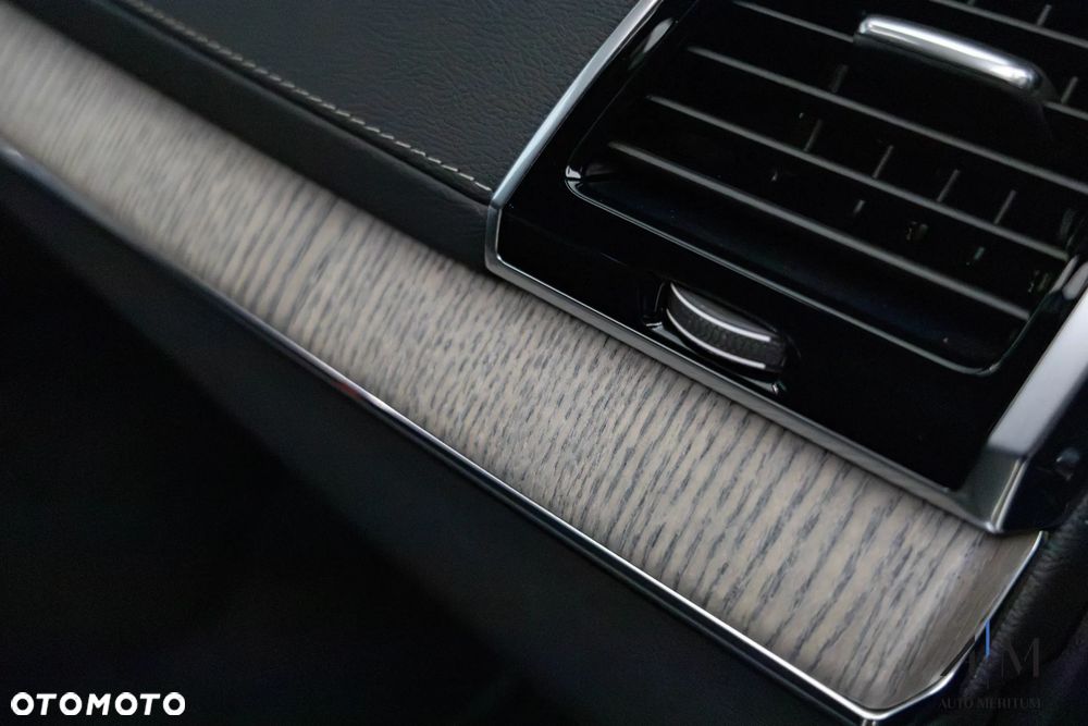Volvo XC 90 B6 B AWD Ultimate Dark 7os - 25