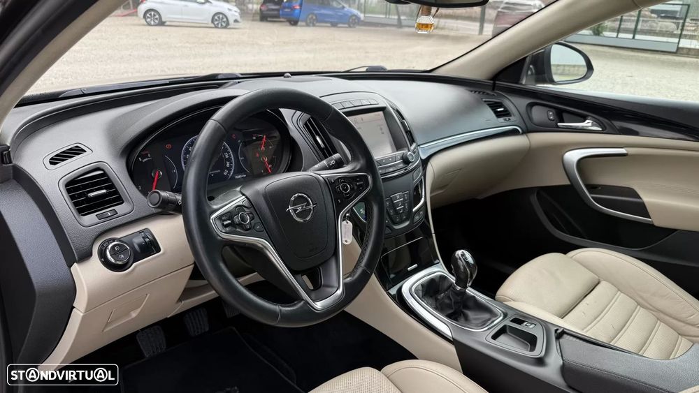 Opel Insignia 2.0 CDTI executive S/S - 38