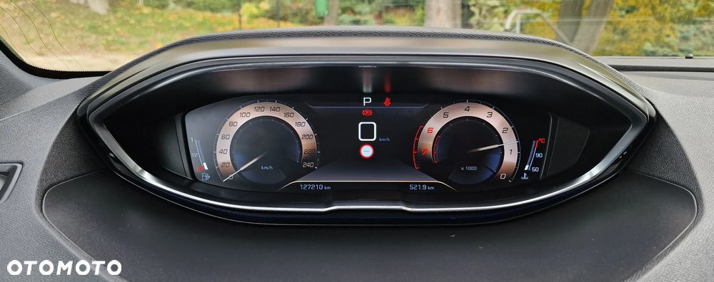 Peugeot 5008 1.6 PureTech GT Line S&S EAT8 - 26