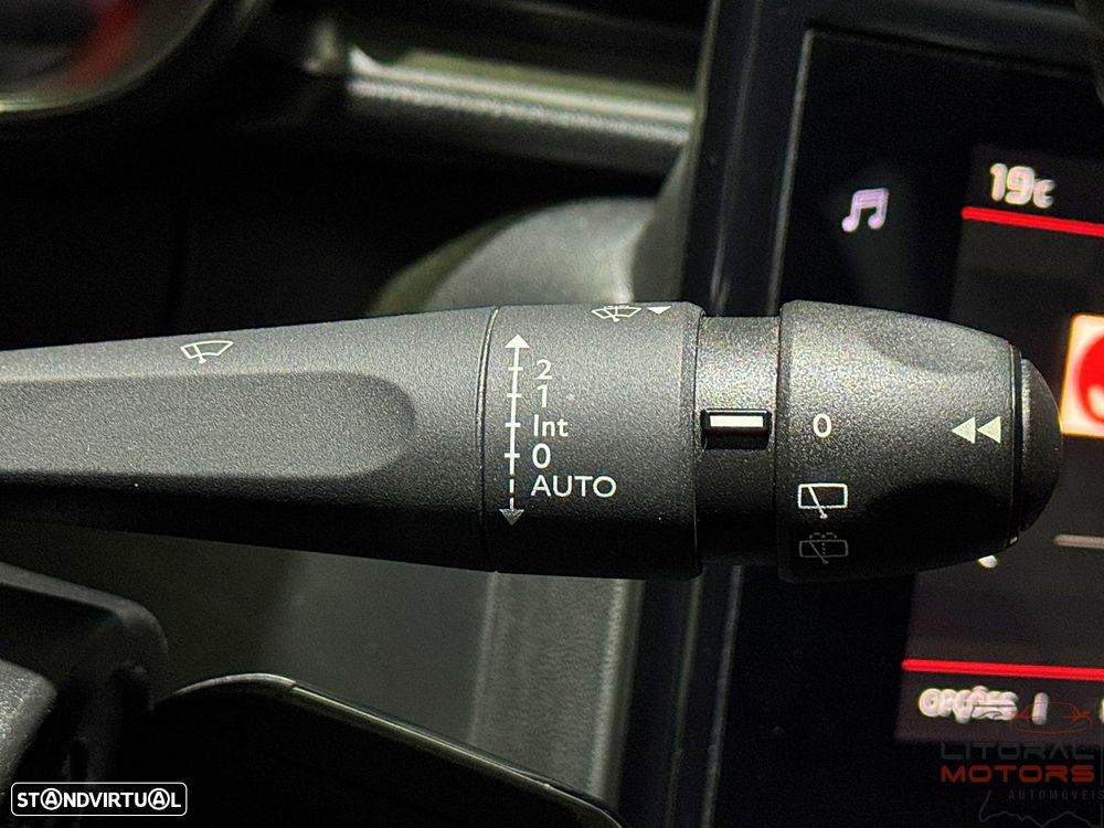 Citroën C3 1.2 PureTech Plus - 24