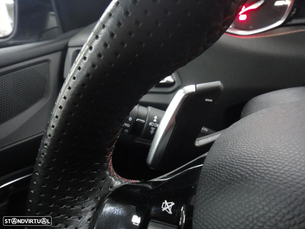 Peugeot 308 PureTech 130 GPF EAT8 Stop & Start GT Pack - 24