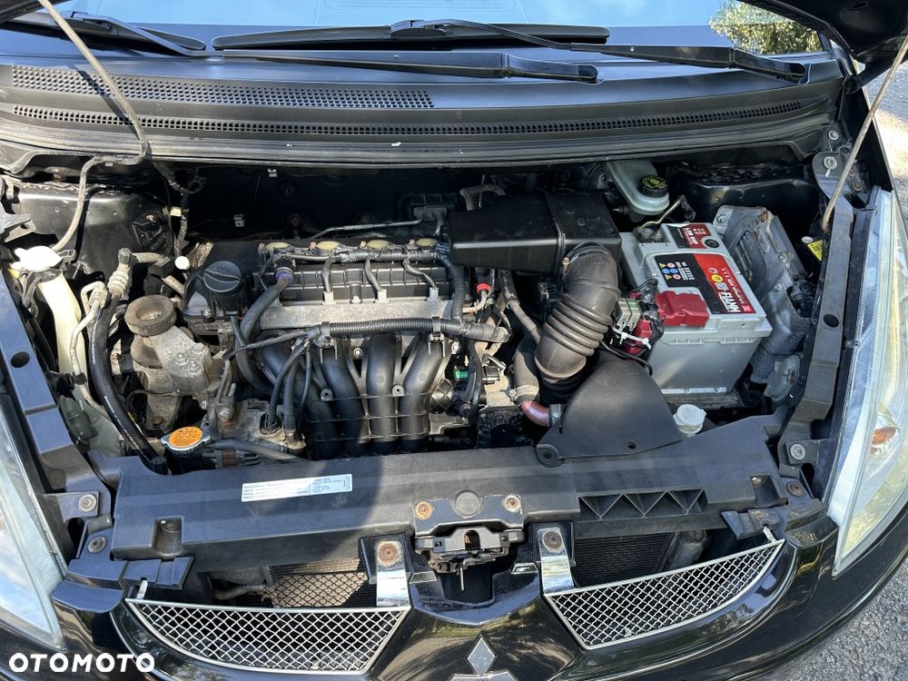 Mitsubishi Colt - 3