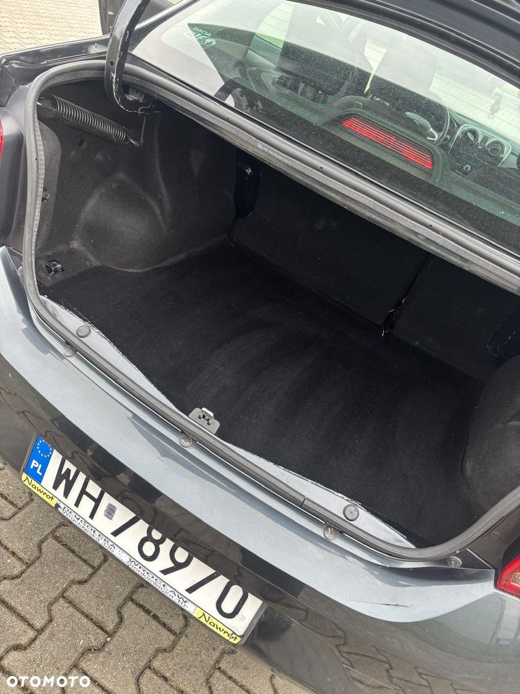 Dacia Logan - 6