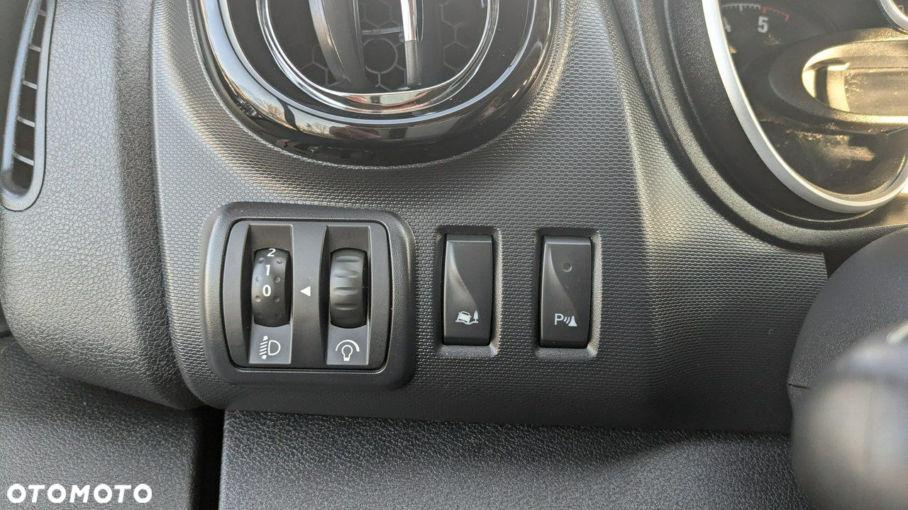 Opel Vivaro - 30