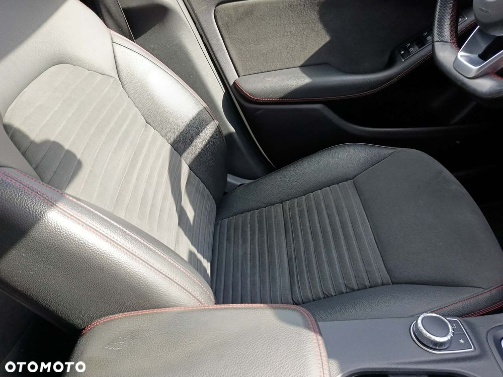 Mercedes-Benz Klasa B 200 (CDI) d 4Matic 7G-DCT AMG Line - 20