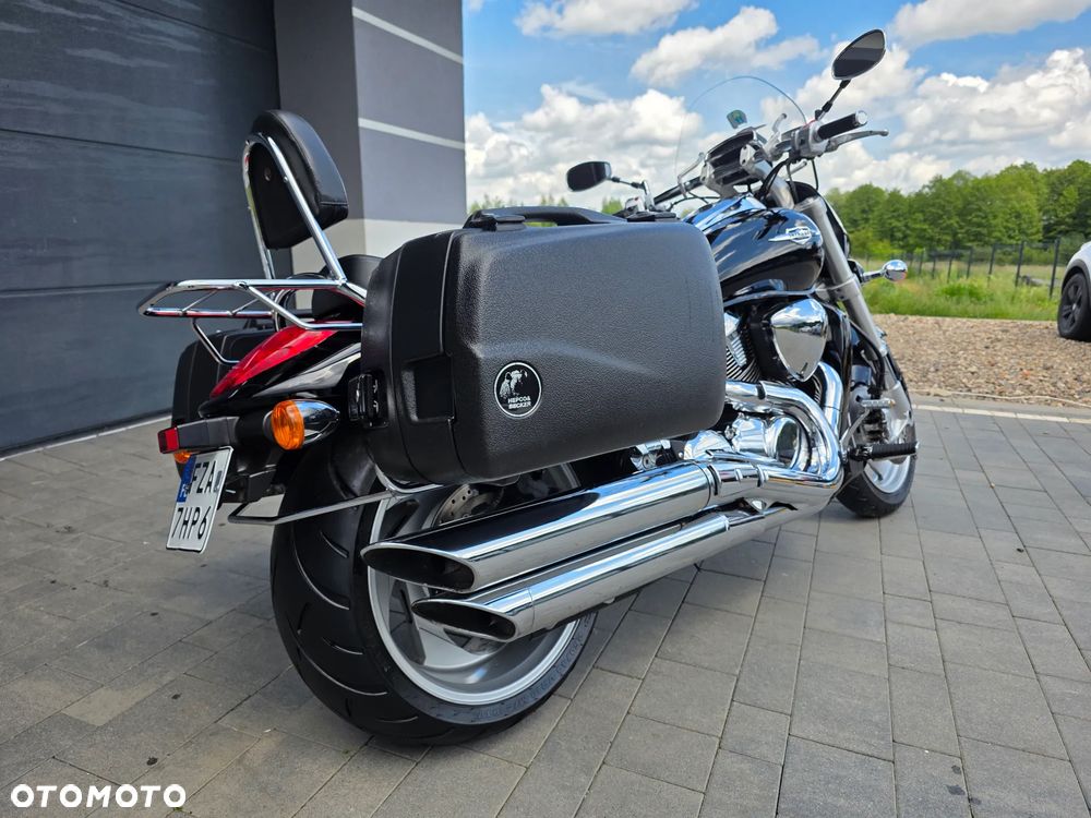 Suzuki Intruder - 10